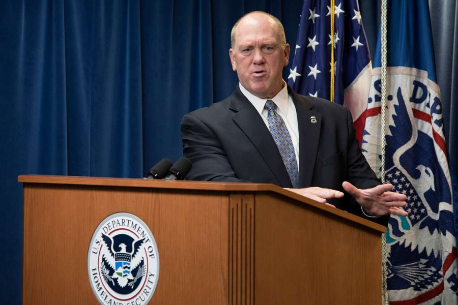 Governo triplicará fiscalizações imigratórias em locais de trabalho